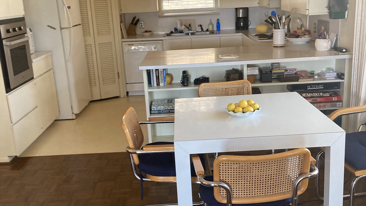 Photo of Bedroom in Sunrise Beach Village