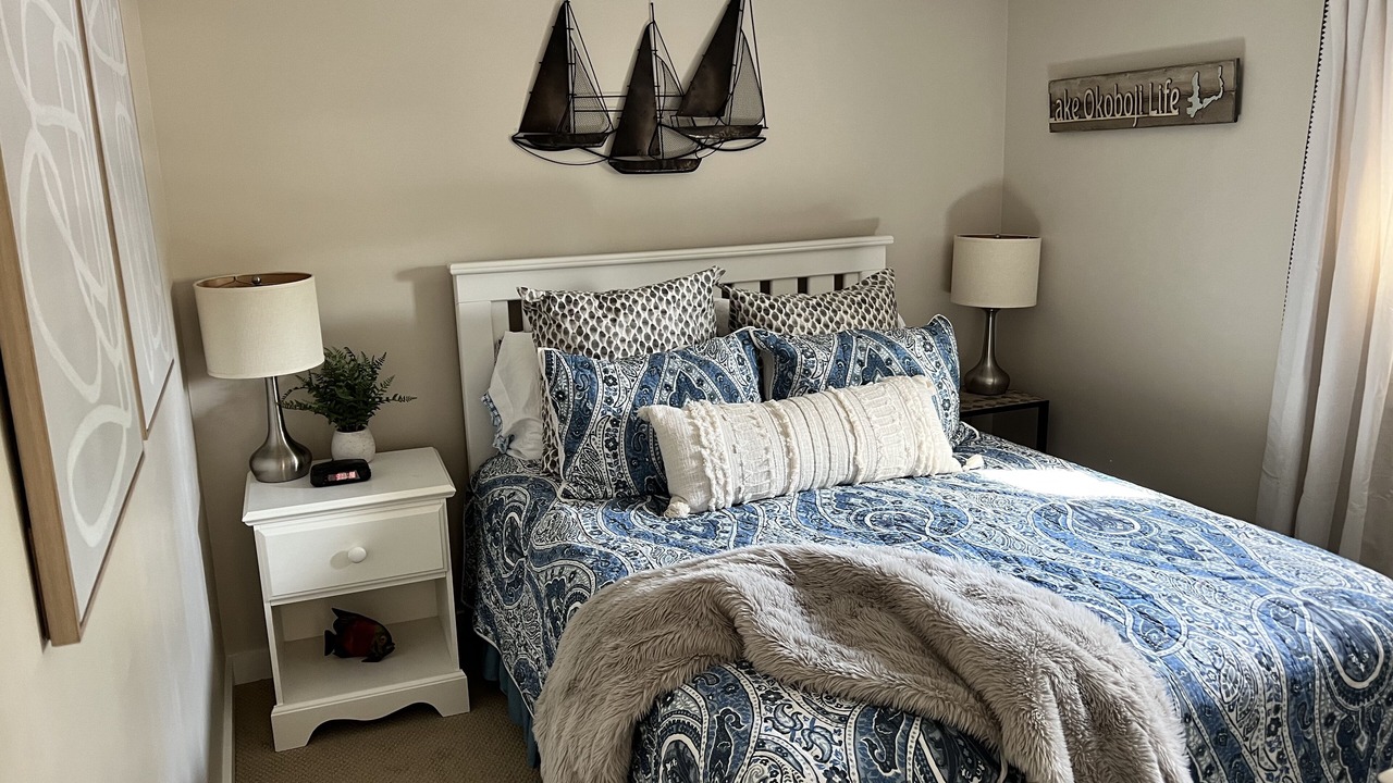 Photo of Bedroom in Spirit Lake