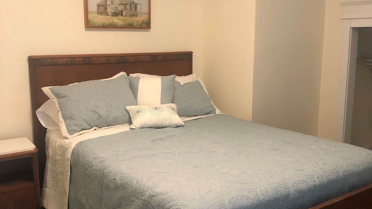 Photo of Bedroom in Butteville