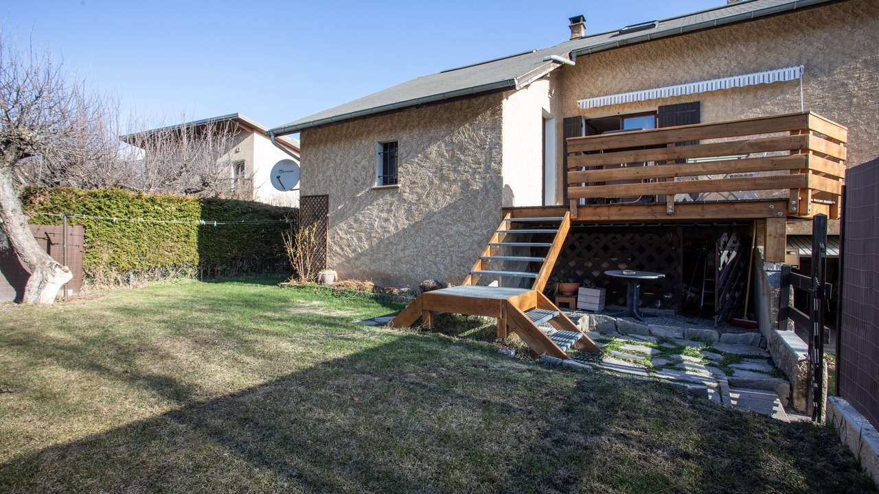 Photo of Patio Balcony in Barcelonnette
