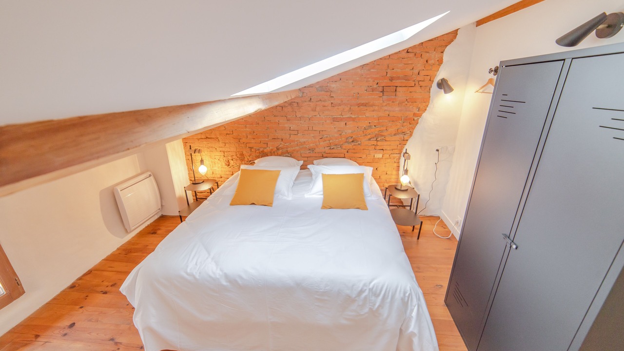 Photo of Bedroom in Launac