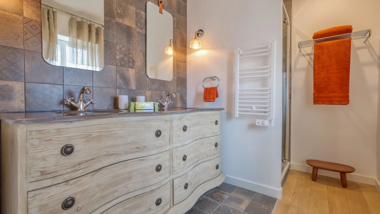 Photo of Bathroom in Montagny-les-Buxy