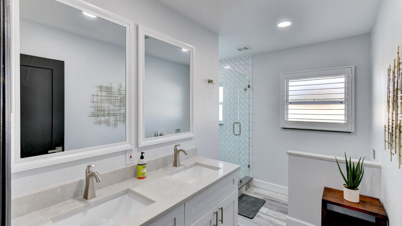 Photo of Bathroom in Palma Sola