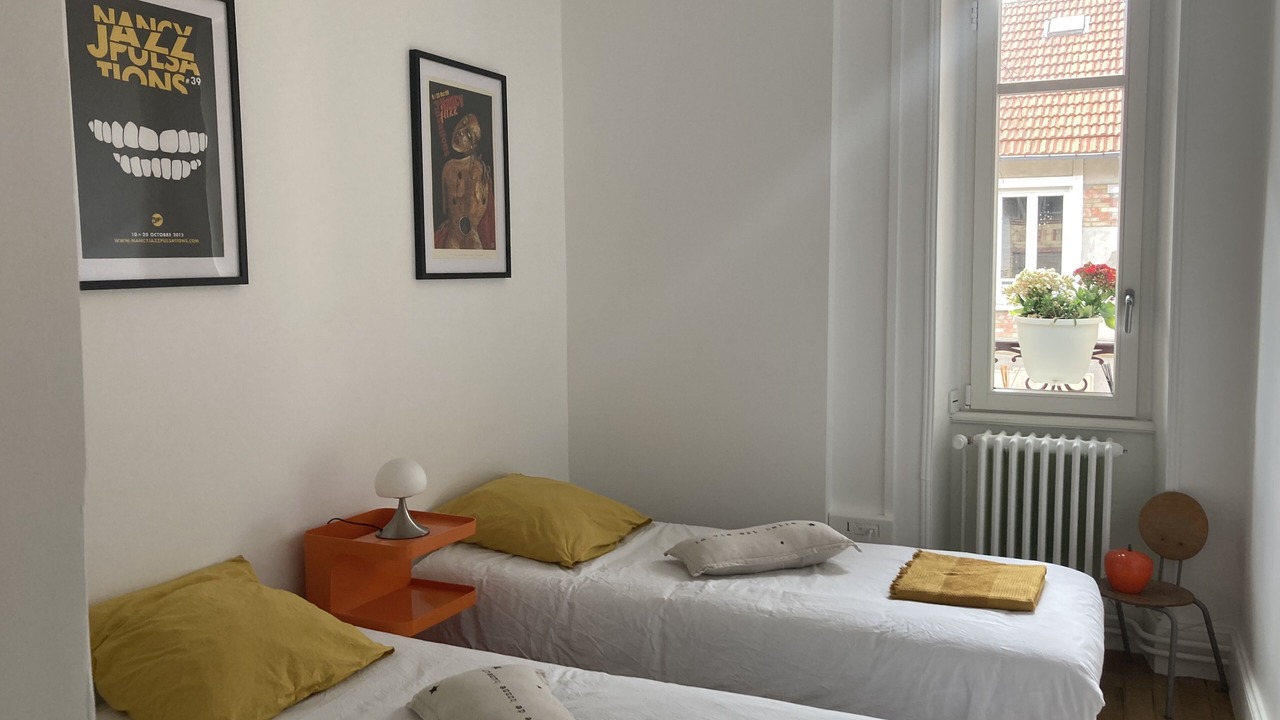 Photo of Bedroom in Poincare - Foch - Anatole France - Croix de Bourgogne