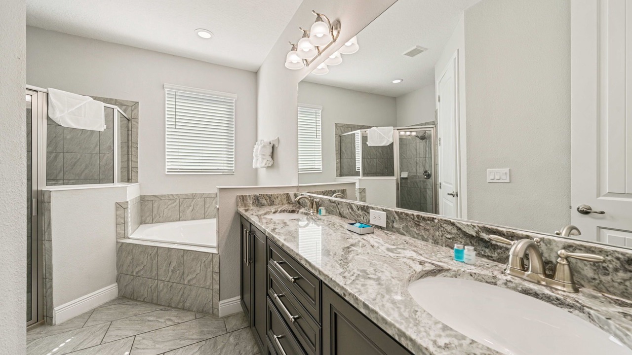 Photo of Bathroom in Bay Lake