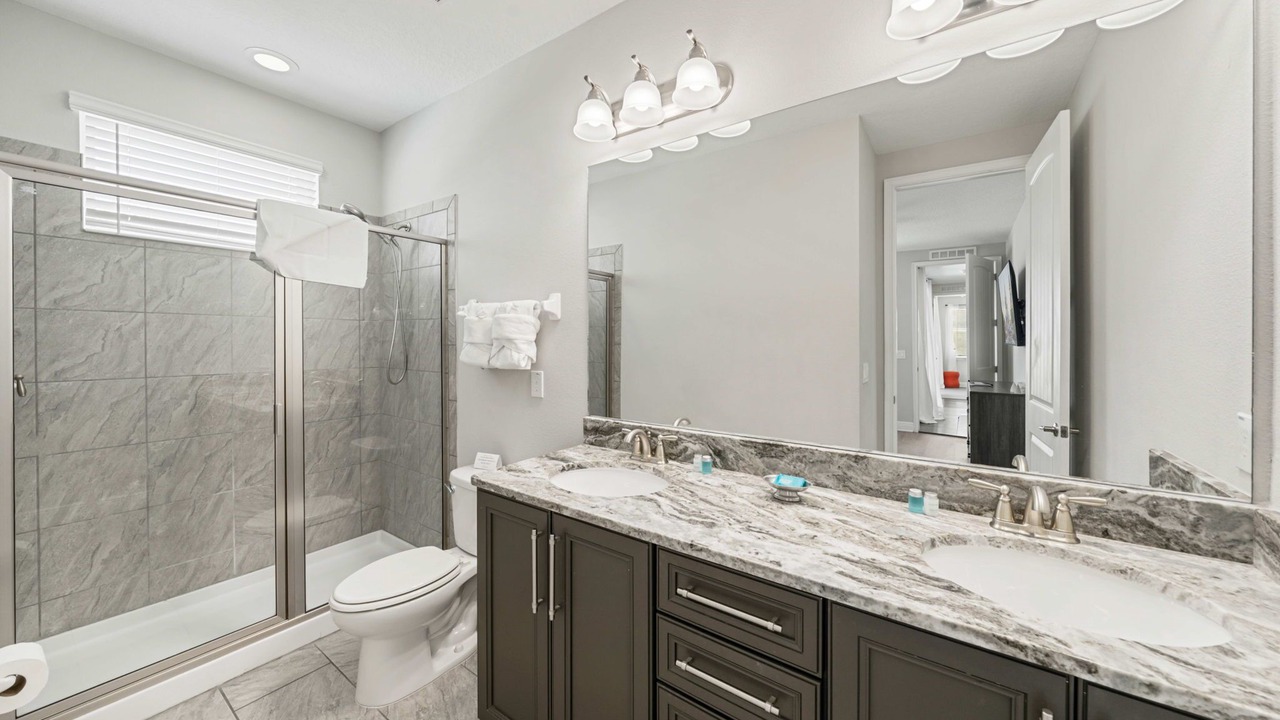 Photo of Bathroom in Bay Lake
