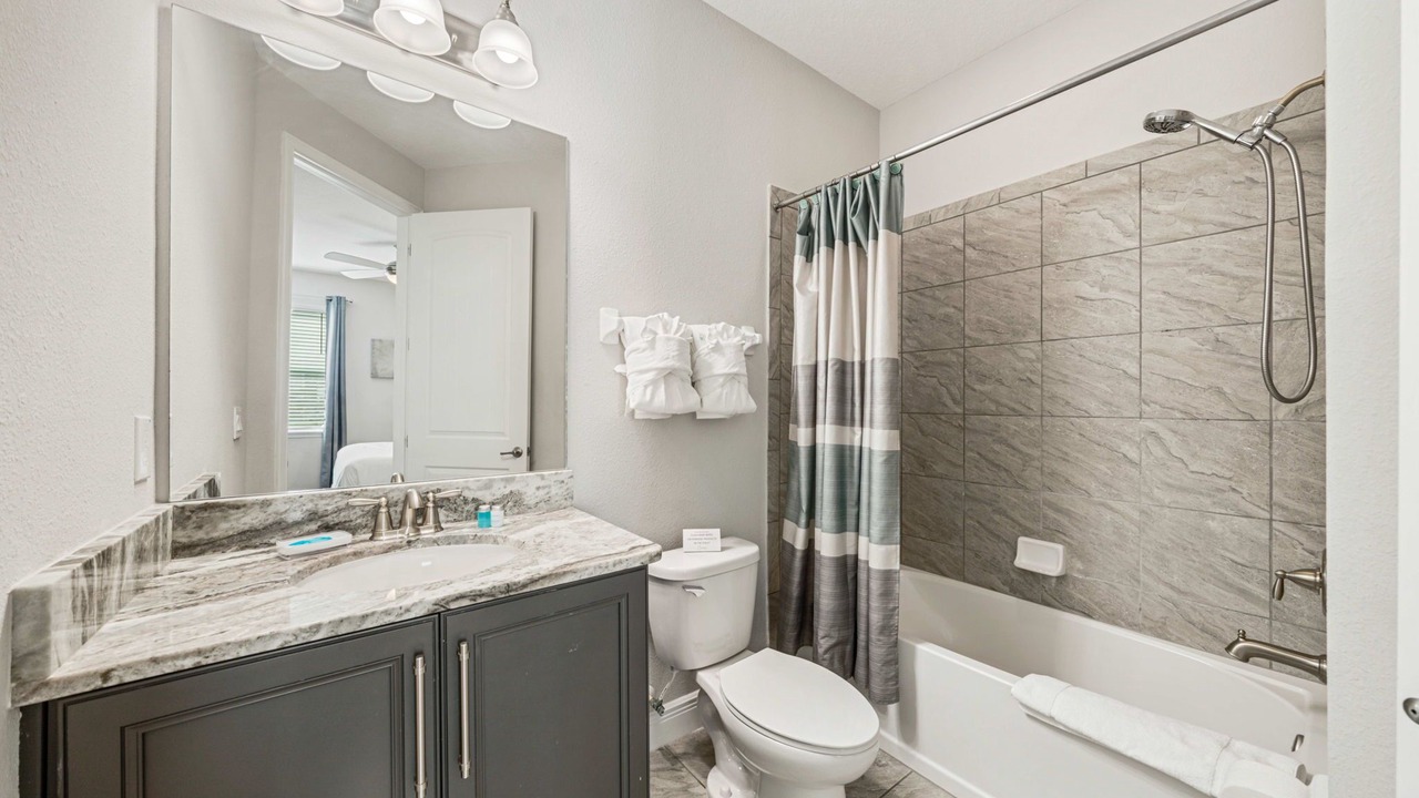 Photo of Bathroom in Bay Lake
