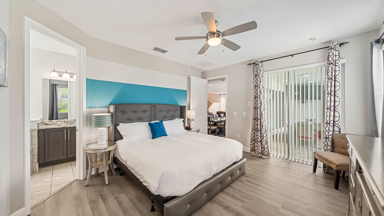 Photo of Bedroom in Bay Lake