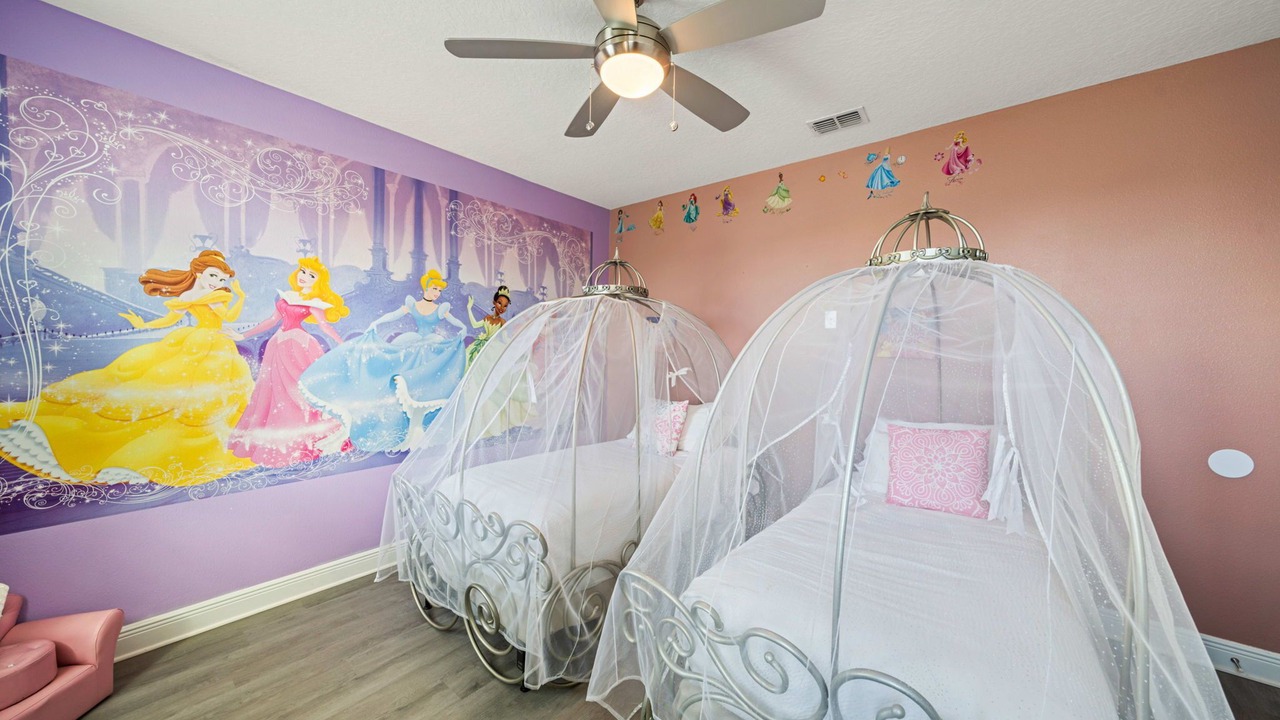 Photo of Bedroom in Bay Lake