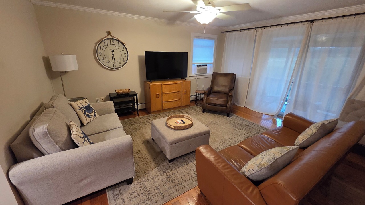 Photo of Livingroom in Ellsworth