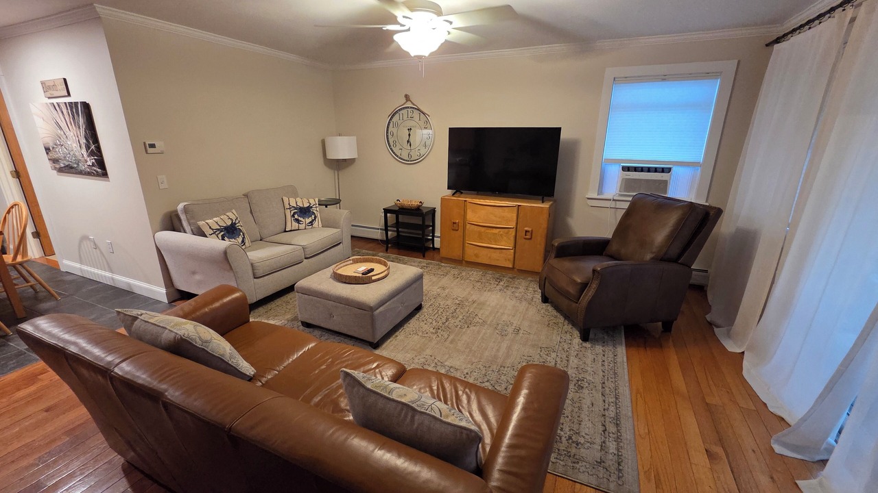 Photo of Livingroom in Ellsworth