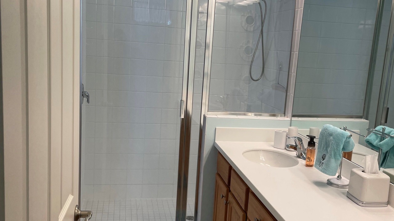 Photo of Bathroom in Biggar