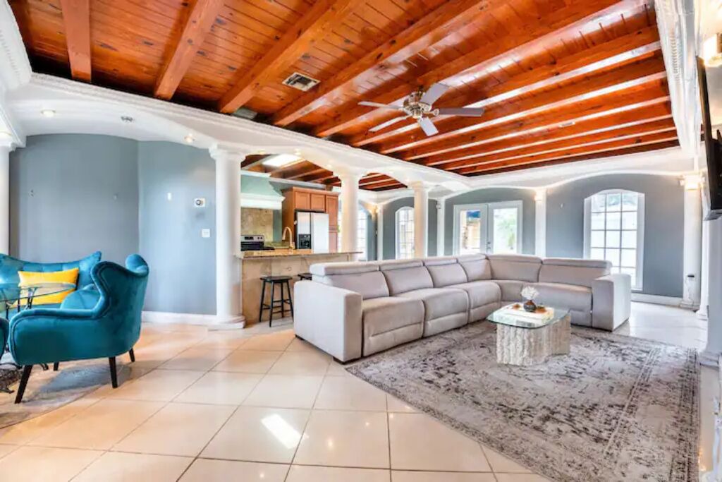 Photo of Livingroom in Northwest Orlando