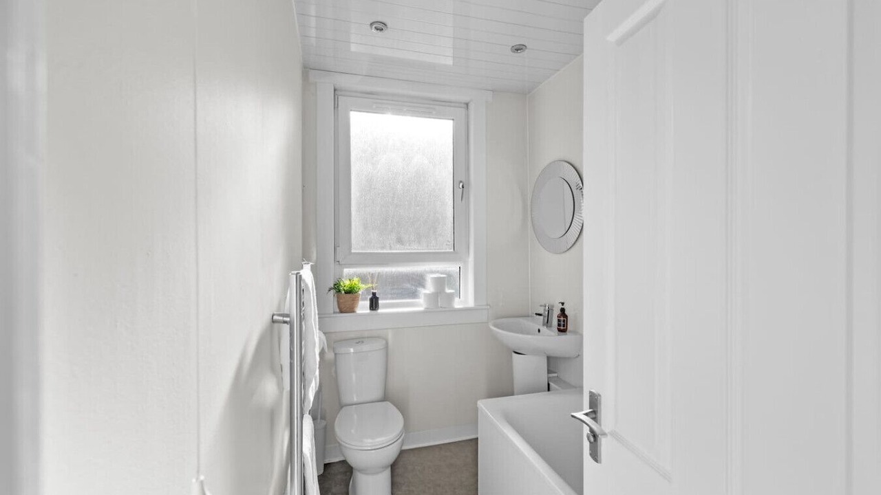 Photo of Bathroom in Murthill