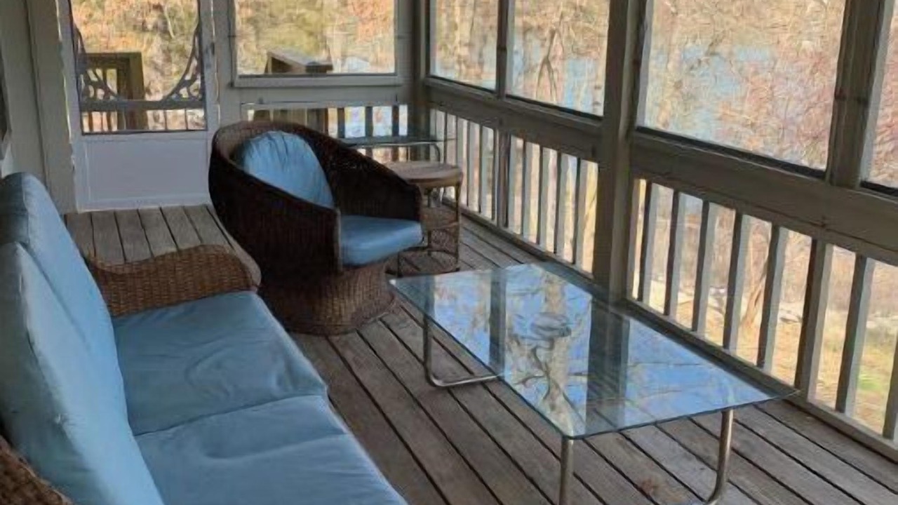 Photo of Livingroom in Cherokee Village