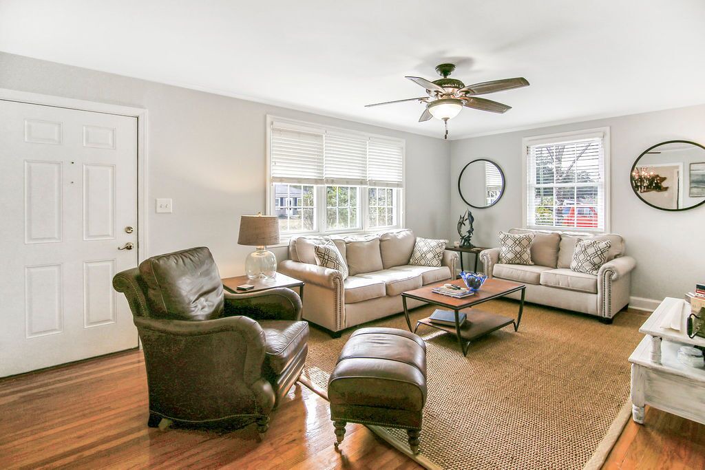 Photo of Livingroom in Charleston