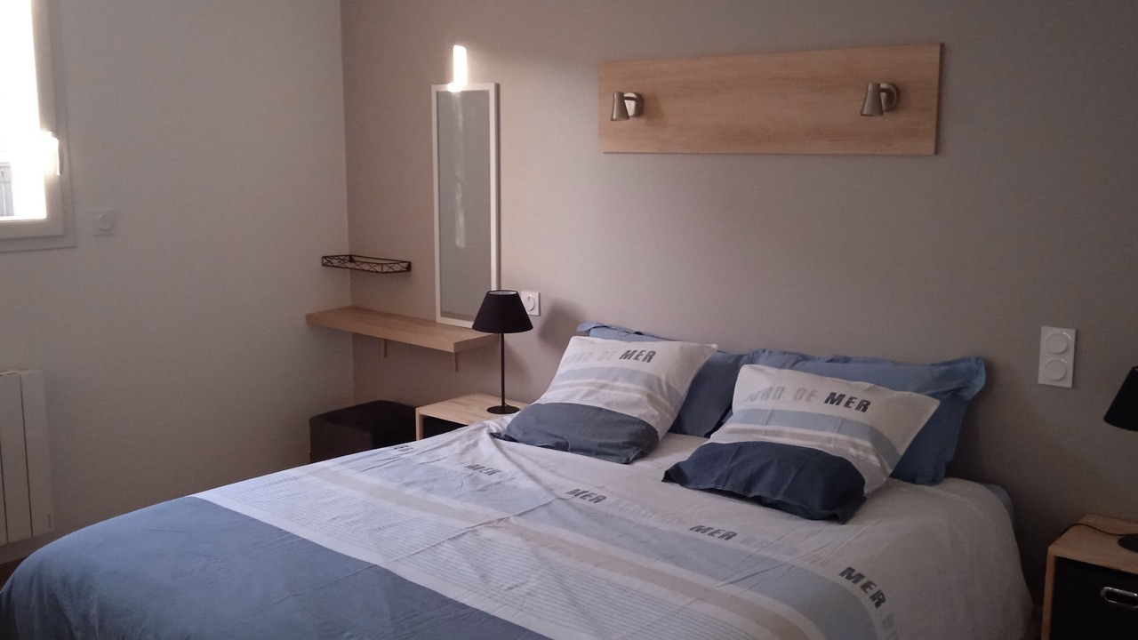 Photo of Bedroom in Cleder