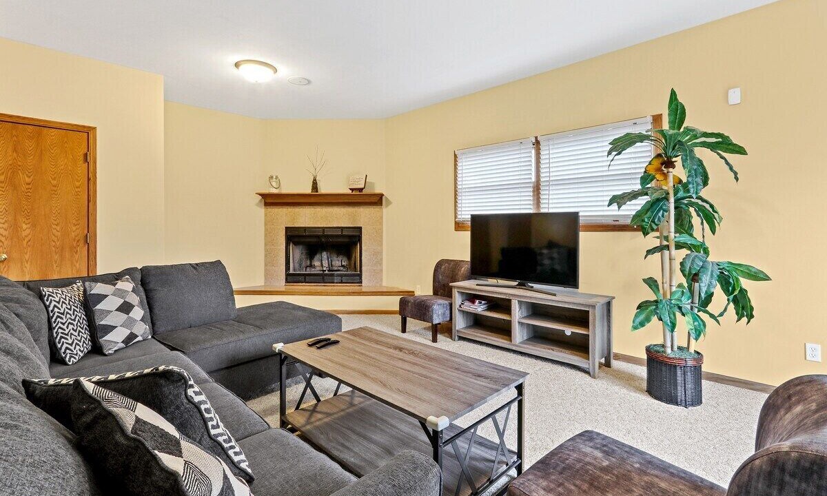 Photo of Bedroom in Twin Lakes
