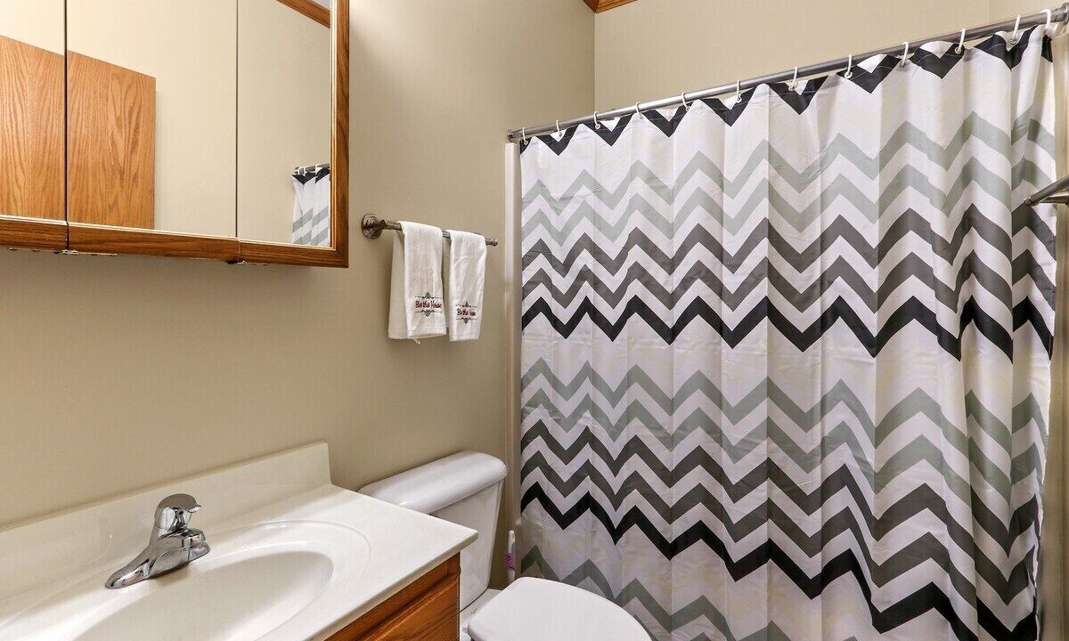 Photo of Bathroom in Twin Lakes