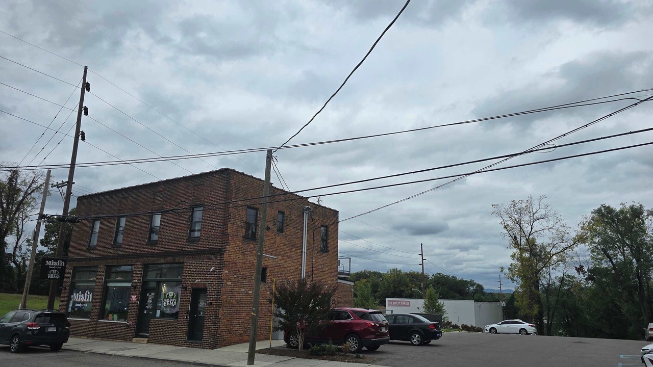 Photo of Others in Roanoke
