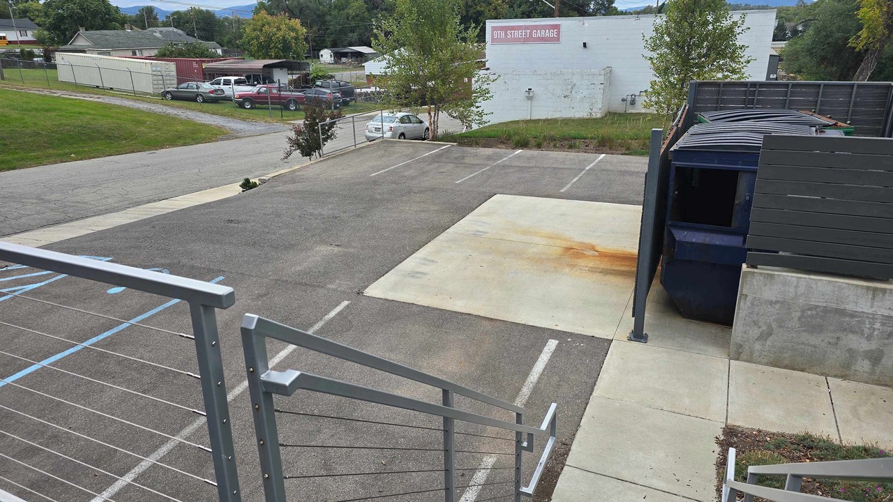 Photo of Others in Roanoke
