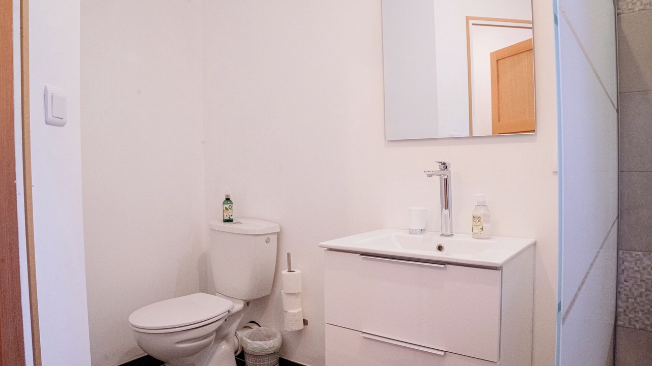 Photo of Bathroom in Beaulieu-sur-Oudon