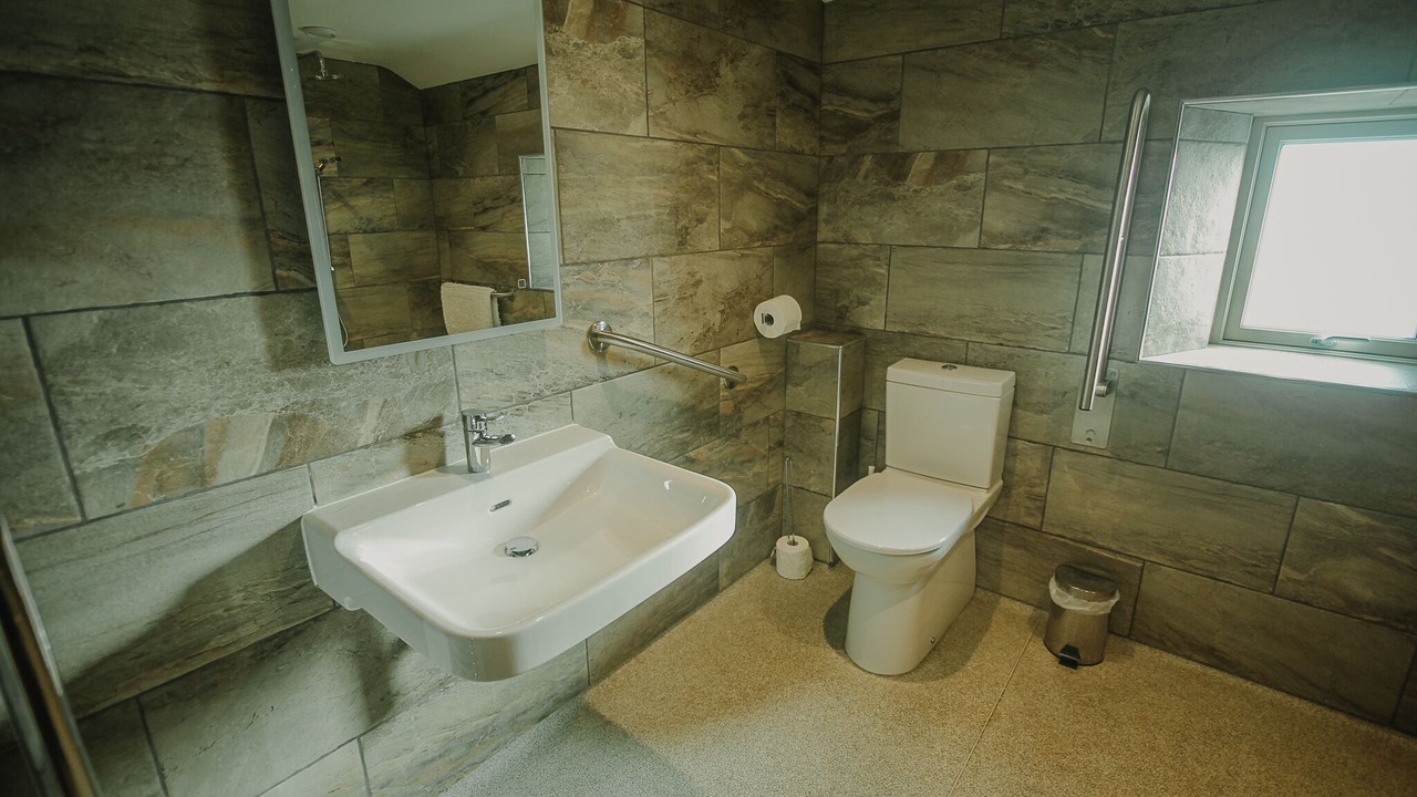 Photo of Bathroom in Litton