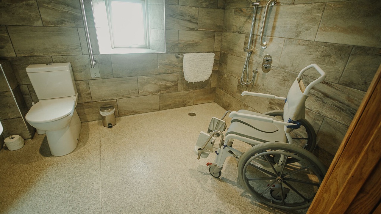 Photo of Bathroom in Litton