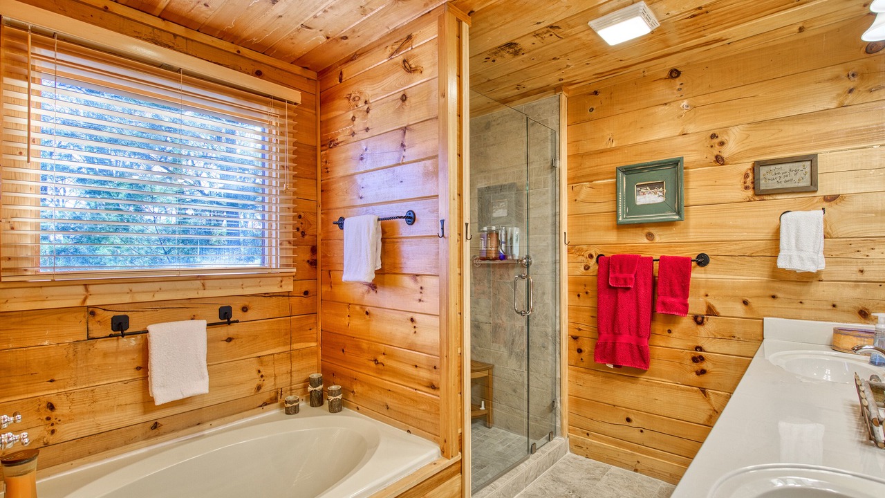 Photo of Bathroom in Maggie Valley
