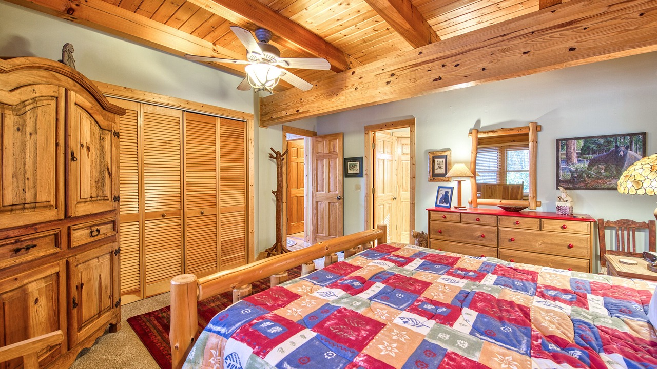 Photo of Bedroom in Maggie Valley