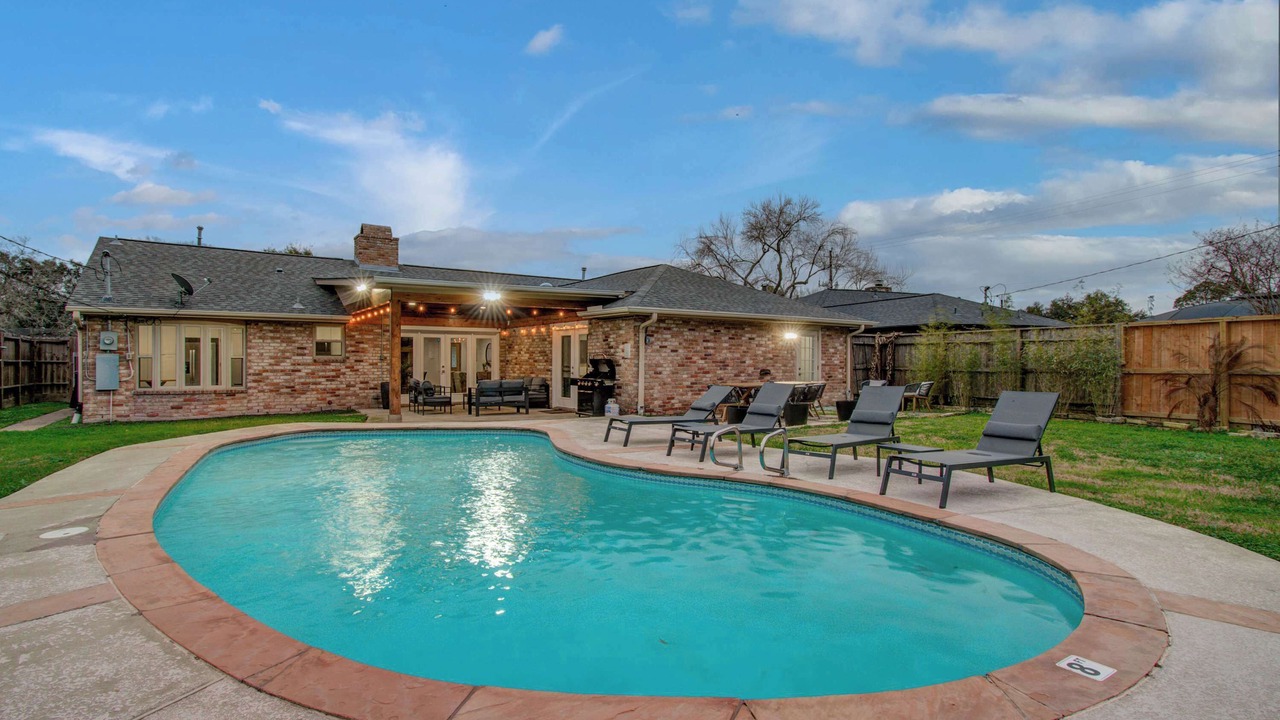 Photo of Outdoor in Westbury