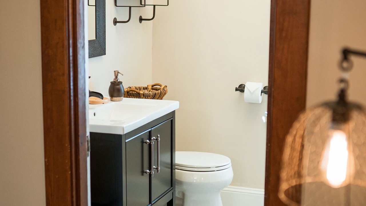 Photo of Bathroom in Appomattox