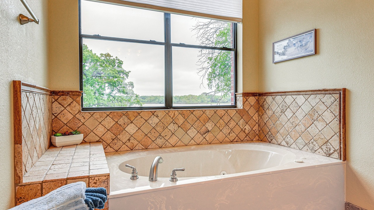 Photo of Bathroom in Alvarado