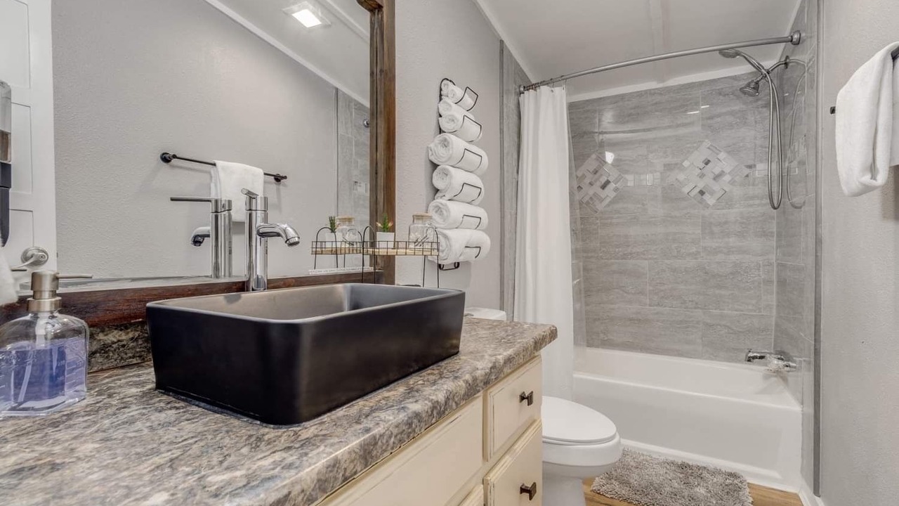Photo of Bathroom in Enchanted Oaks