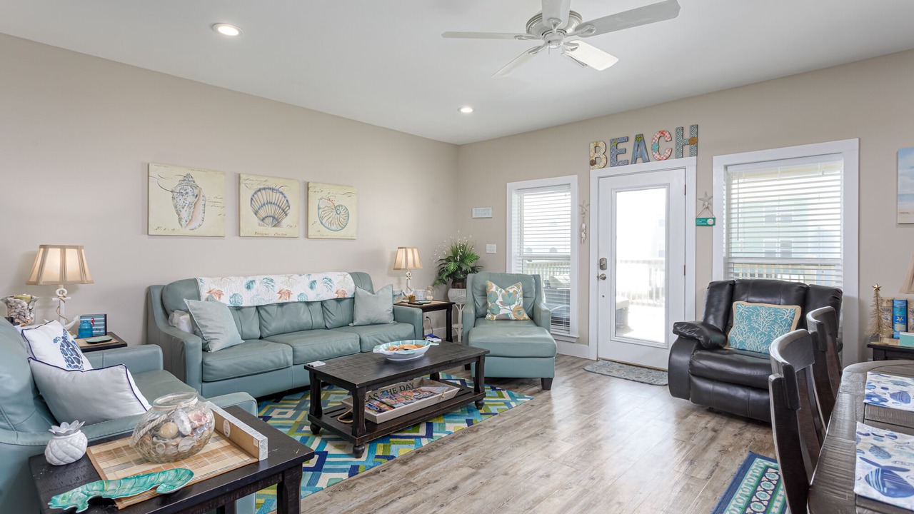 Photo of Livingroom in Surf Side Shores