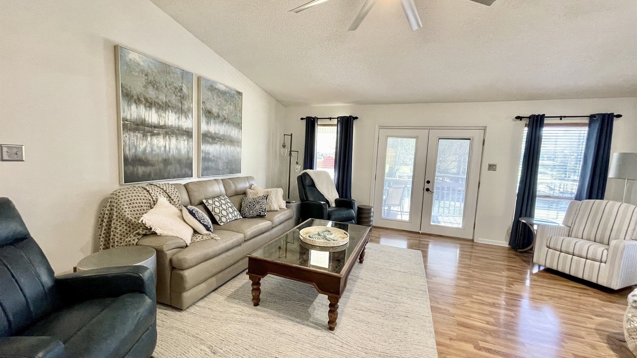 Photo of Livingroom in Lakeland