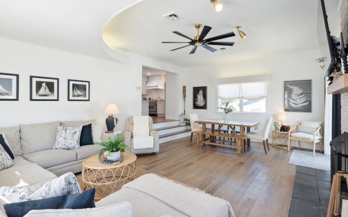 Photo of Livingroom in Edgemore