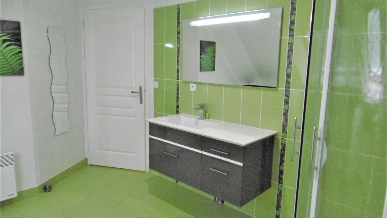 Photo of Bathroom in Saint-Gildas-de-Rhuys