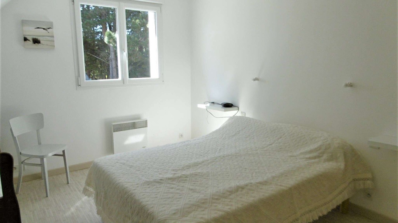 Photo of Bedroom in Saint-Gildas-de-Rhuys