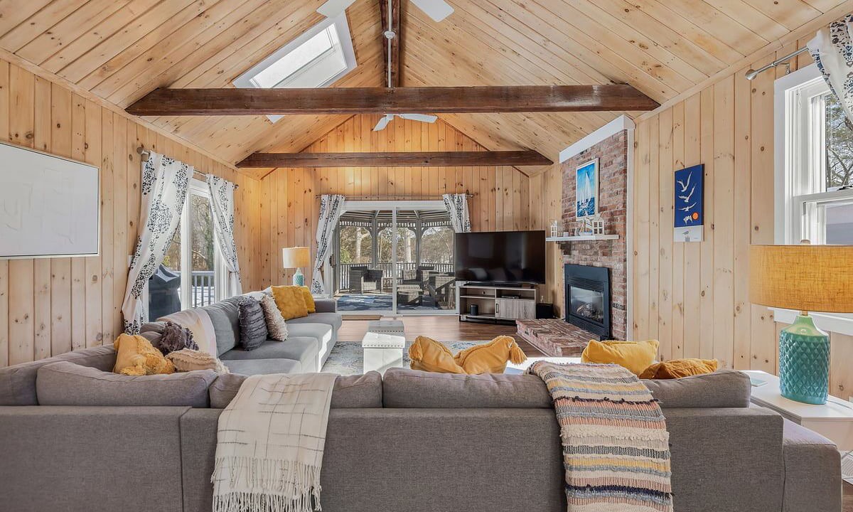 Photo of Bedroom in Cummaquid