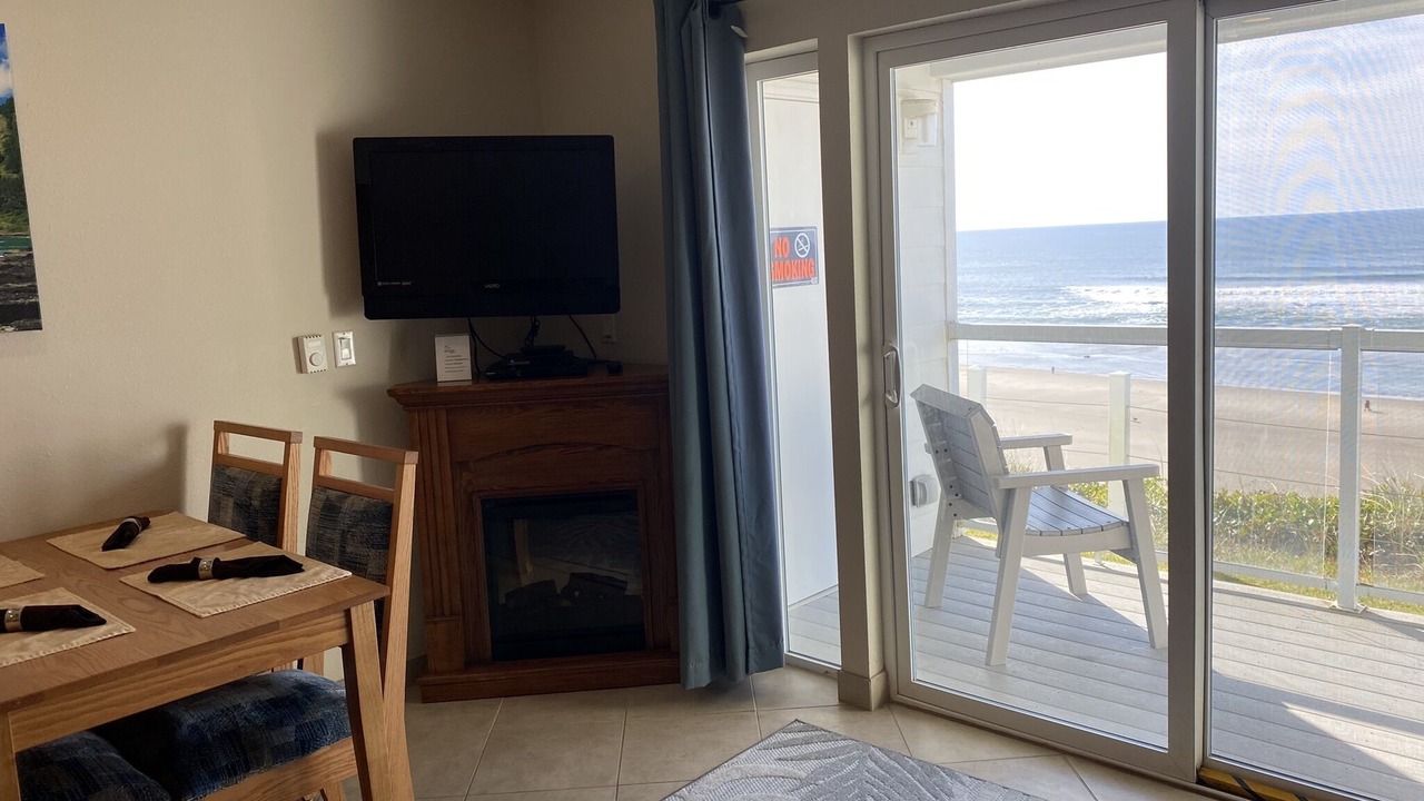 Photo of Livingroom in Lincoln City