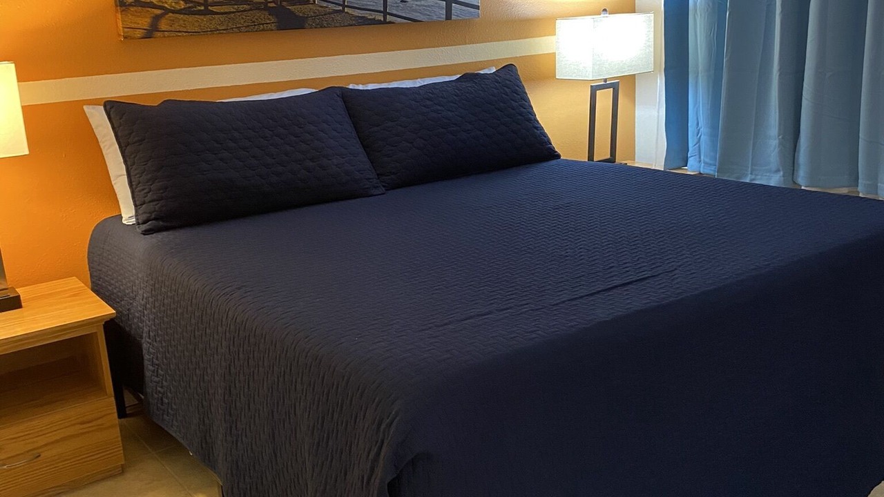 Photo of Bedroom in Lincoln City