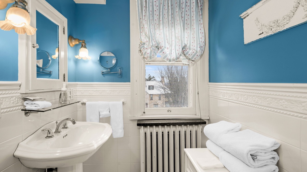 Photo of Bathroom in Congdon Park