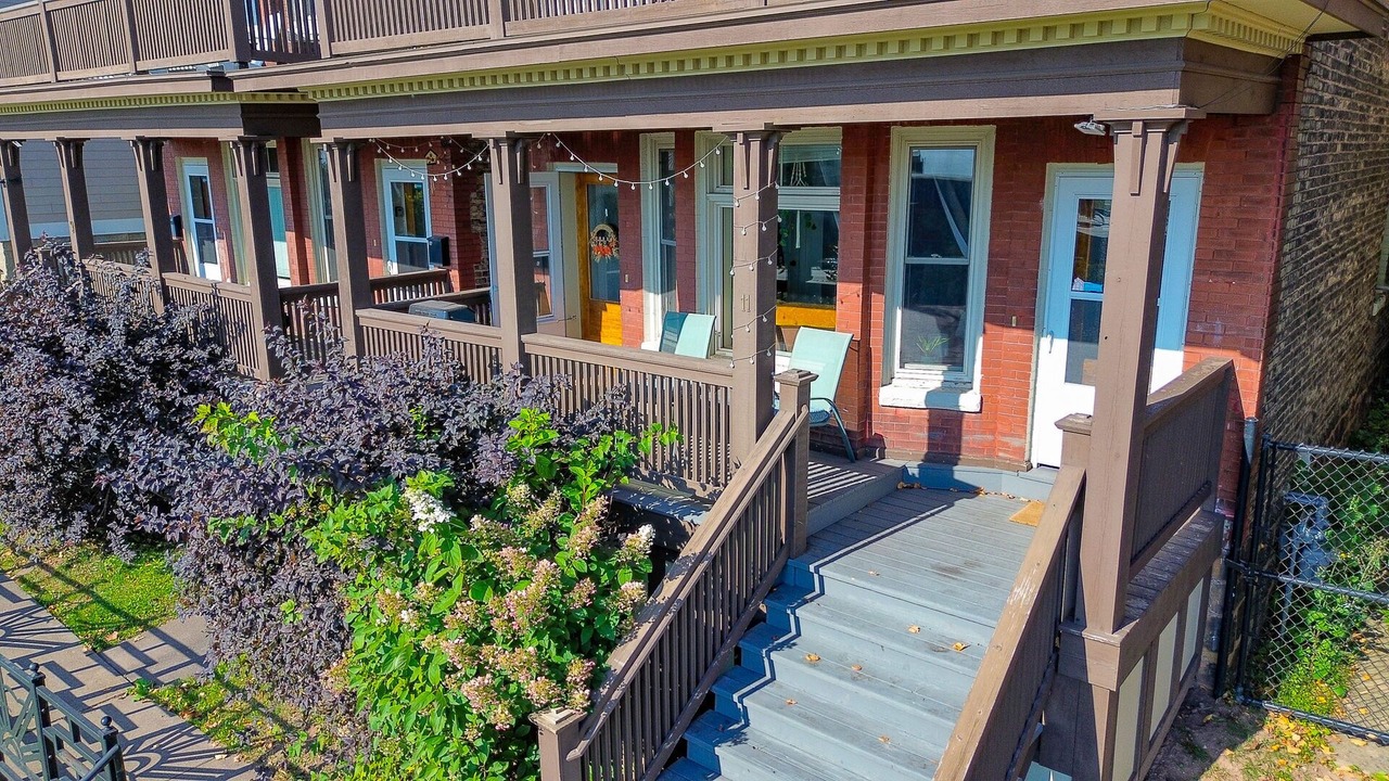Photo of Outdoor in Central Hillside