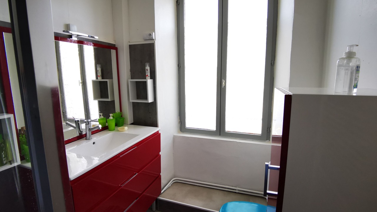 Photo of Bathroom in Saint-Maurice-les-Brousses