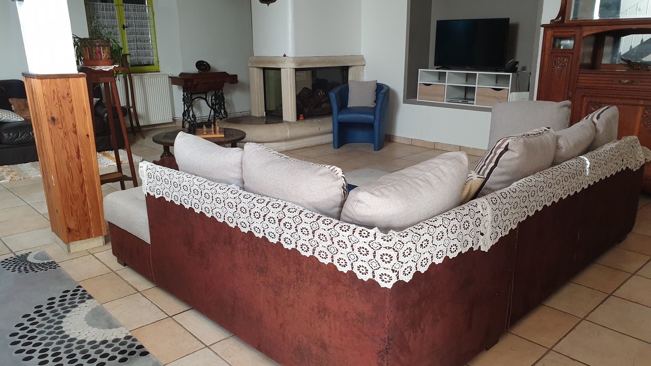 Photo of Livingroom in Saint-Maurice-les-Brousses