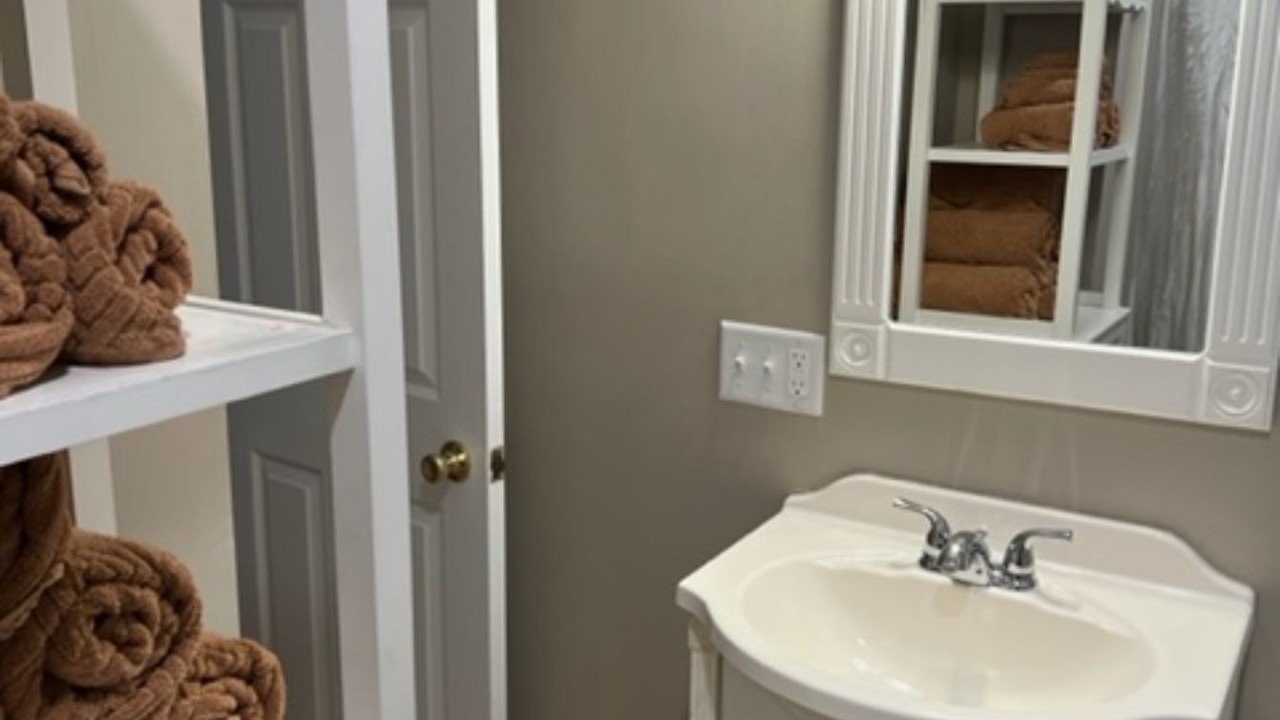 Photo of Bathroom in Paddock Lake