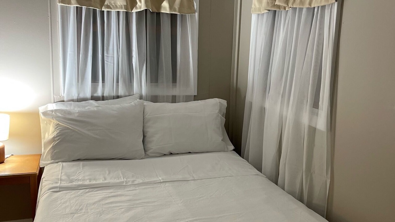 Photo of Bedroom in Paddock Lake