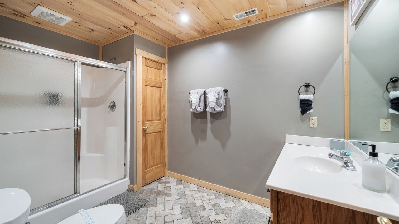 Photo of Bathroom in Pigeon Forge