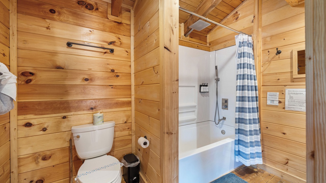 Photo of Bathroom in Pigeon Forge